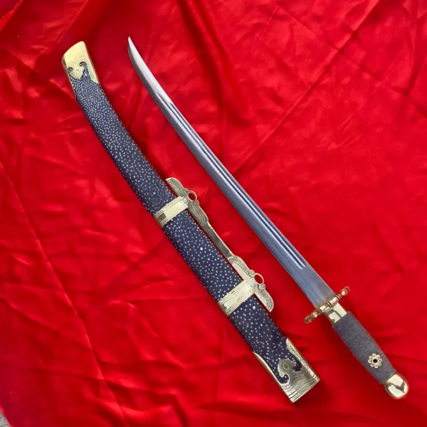 Handmade high carbon steel Chinese sword with scabbard